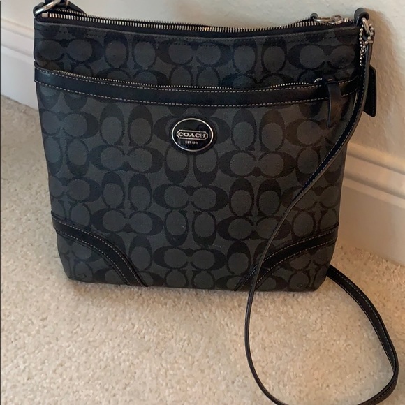 Coach Crossbody Bag - Picture 1 of 9